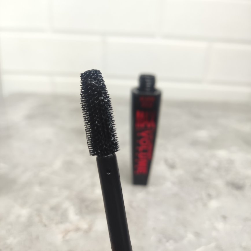 ریمل مکس ولوم مدل Blackup
