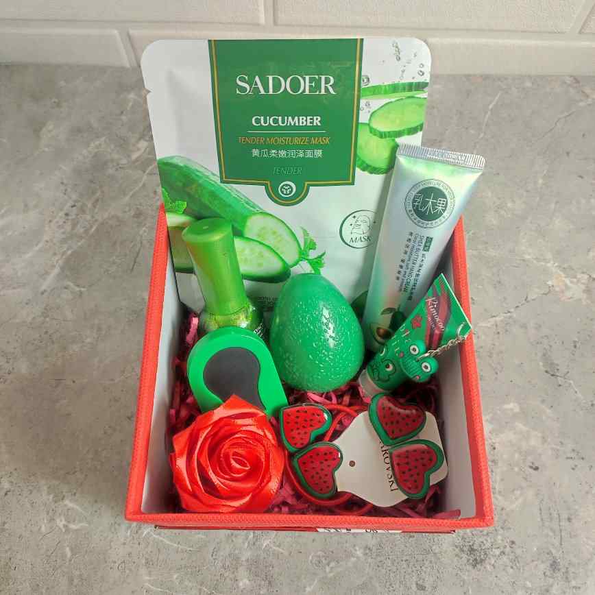 پک هدیه یلدایی سبز